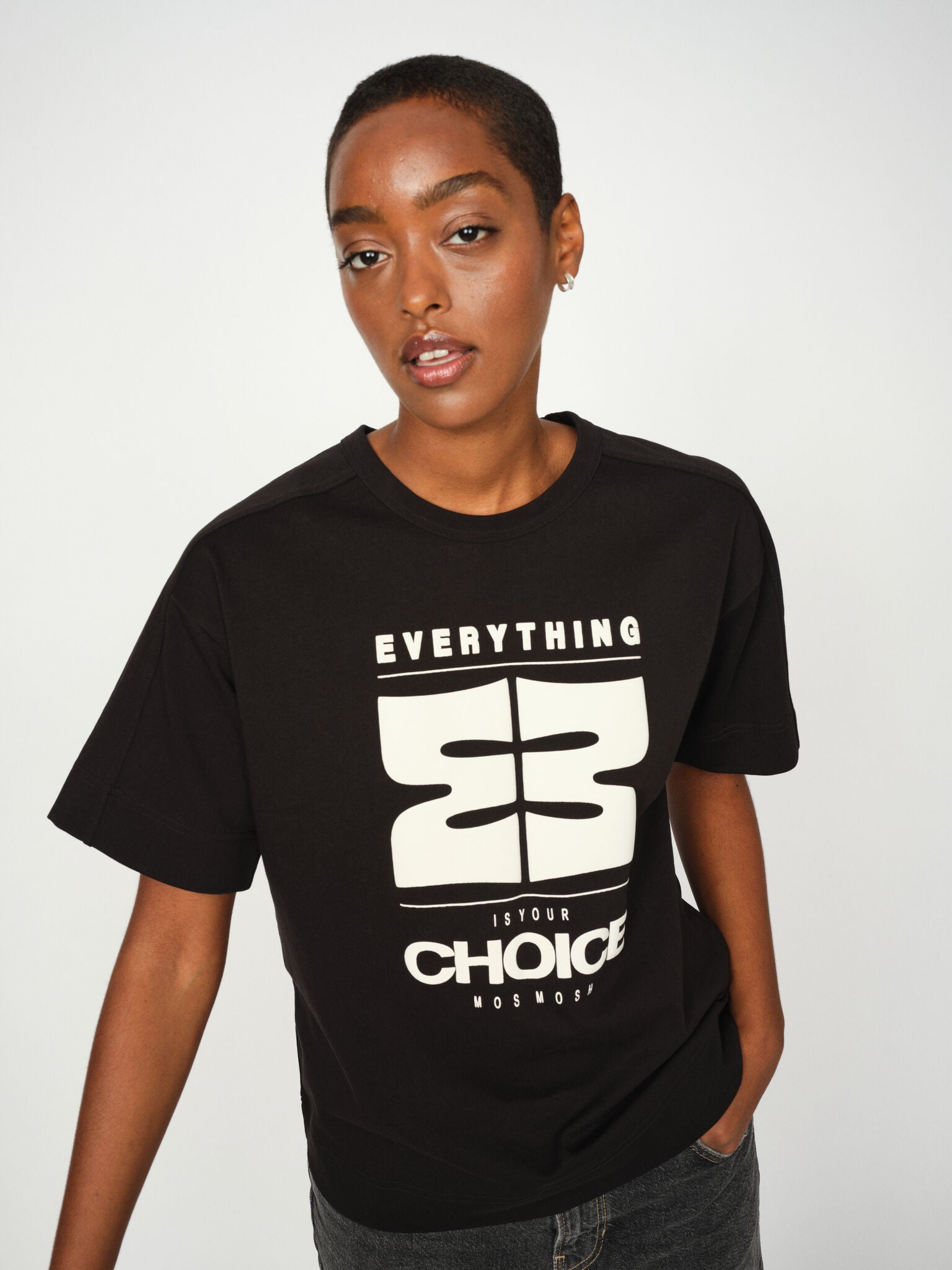 Modelshot / Black / Detail